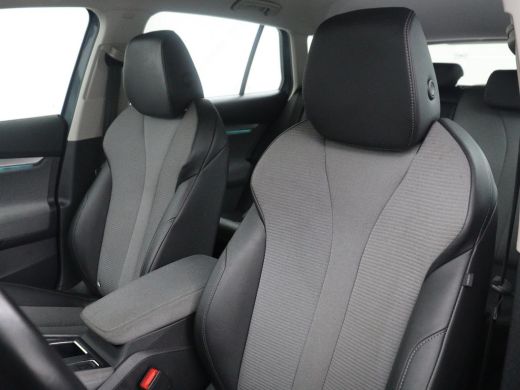 Skoda Enyaq iV | SOH 93,0% | Half leder | Cruise control | Carplay | Climate control | Lane assist | Park assist... ActivLease financial lease