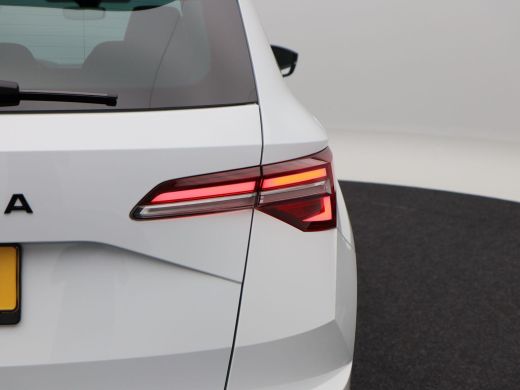 Skoda Karoq 1.5 TSi 150 Pk Automaat Sportline Business | Trekhaak | Stoel/Stuurverwarming | Panorama dak | Ma... ActivLease financial lease