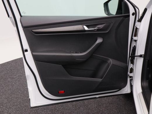 Skoda Karoq 1.5 TSi 150 Pk Automaat Sportline Business | Trekhaak | Stoel/Stuurverwarming | Panorama dak | Ma... ActivLease financial lease