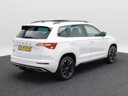 Skoda Karoq 1.5 TSi 150 Pk Automaat Sportline Business | Trekhaak | Stoel/Stuurverwarming | Panorama dak | Ma... ActivLease financial lease