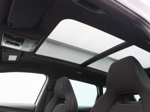 Skoda Karoq 1.5 TSi 150 Pk Automaat Sportline Business | Trekhaak | Stoel/Stuurverwarming | Panorama dak | Ma... ActivLease financial lease