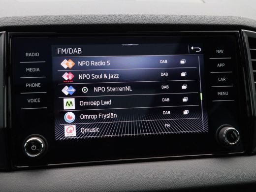 Skoda Karoq 1.5 TSi 150 Pk Automaat Sportline Business | Trekhaak | Stoel/Stuurverwarming | Panorama dak | Ma... ActivLease financial lease