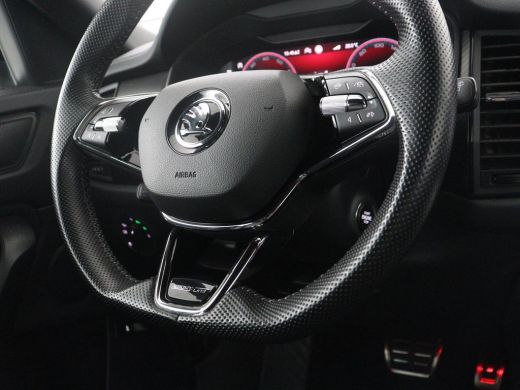 Skoda Kodiaq | Leder | Memory | Adaptive cruise | Stoelverwarming | Camera | Park assist | Sfeerverlichting | ... ActivLease financial lease