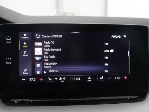 Skoda Octavia Combi1.5 e-TSI Sport Business | Stoelverwarming | Cruise control | Sfeerverlichting | Carplay | N... ActivLease financial lease