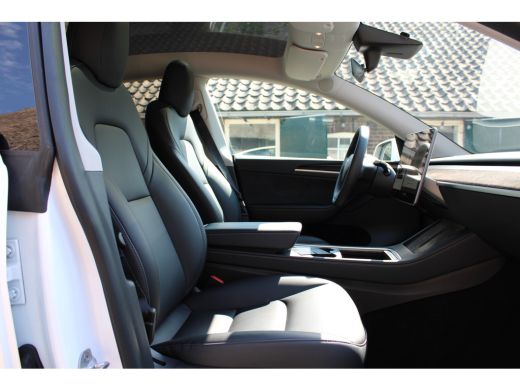 Tesla Model Y Long Range AWD 75 kWh SOh 91% PANO LEER LED 95000KM!!! ActivLease financial lease