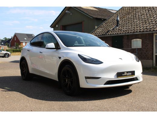 Tesla Model Y Long Range AWD 75 kWh SOh 91% PANO LEER LED 95000KM!!! ActivLease financial lease