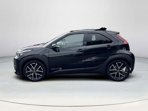 Toyota Aygo Hybrid 115 GR Sport | Cabriodak | Apple CarPlay/Android auto ActivLease financial lease