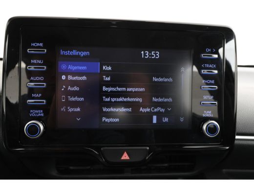Toyota Yaris 1.5 VVT-i Active 5 Deurs Navigatie, Airco ActivLease financial lease