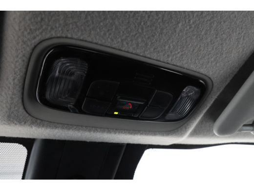 Toyota Yaris 1.5 VVT-i Active 5 Deurs Navigatie, Airco ActivLease financial lease
