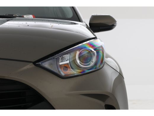 Toyota Yaris 1.5 VVT-i Active 5 Deurs Navigatie, Airco ActivLease financial lease