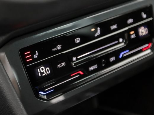 Volkswagen Tiguan 1.5 TSI Life Sport 150Pk Automaat (VIRTUAL COCKPIT, APPLE CARPLAY, CLIMATE, KEYLESS, STOELVERWARM... ActivLease financial lease