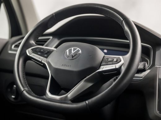 Volkswagen Tiguan 1.5 TSI Life Sport 150Pk Automaat (VIRTUAL COCKPIT, APPLE CARPLAY, CLIMATE, KEYLESS, STOELVERWARM... ActivLease financial lease