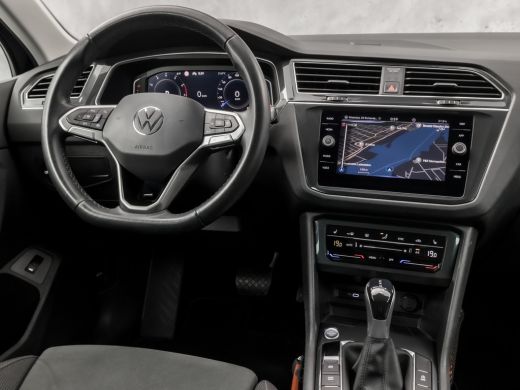 Volkswagen Tiguan 1.5 TSI Life Sport 150Pk Automaat (VIRTUAL COCKPIT, APPLE CARPLAY, CLIMATE, KEYLESS, STOELVERWARM... ActivLease financial lease