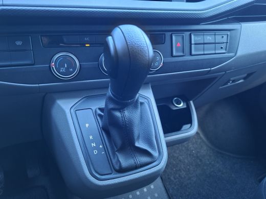 Volkswagen Transporter 2.0 TDI Aut7 Dubb.Cabine 2xSchuifdeur Carplay Trekhaak Bulli ActivLease financial lease
