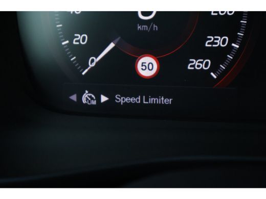Volvo  XC40 T4 R-Design | Cruise Adapt. | Nubuck | Trekhaak | ActivLease financial lease