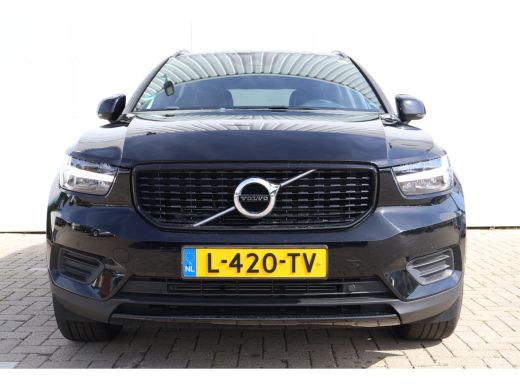 Volvo  XC40 T4 R-Design | Cruise Adapt. | Nubuck | Trekhaak | ActivLease financial lease