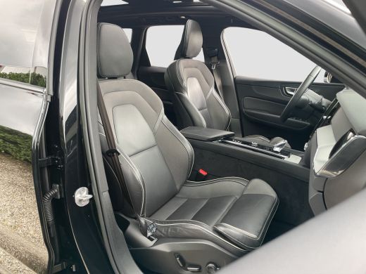 Volvo  XC60 2.0 T6 Plug-in hybrid AWD Plus Dark Long Range | SOH 97% | Pano | Trekhaak | Stoelverwarming | Ca... ActivLease financial lease