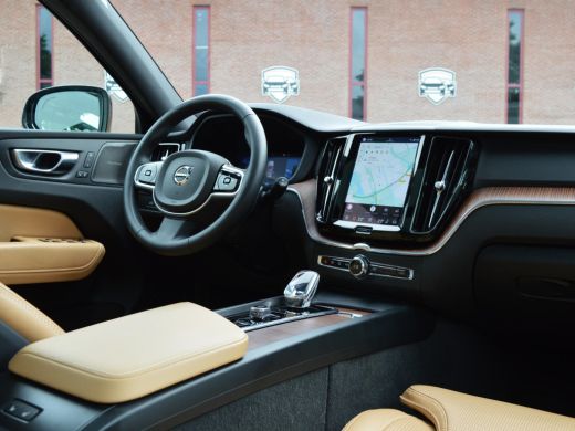 Volvo  XC60 T6 Recharge AWD Plus Dark | Trekhaak | SOH 100% ActivLease financial lease