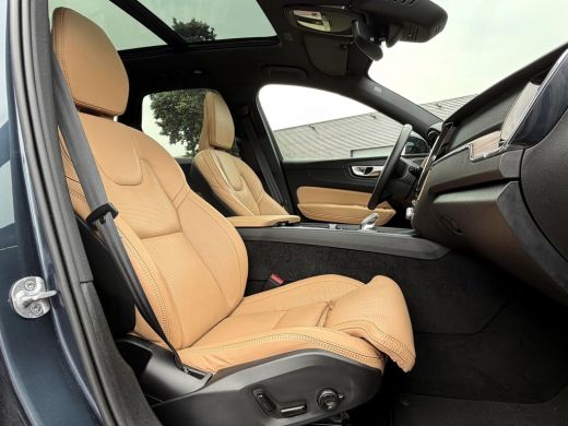 Volvo  XC60 T6 Recharge AWD Plus Dark | Trekhaak | SOH 100% ActivLease financial lease