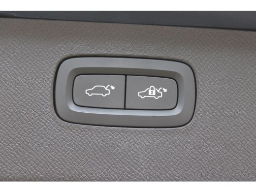 Volvo  XC90 2.0 T8 Recharge AWD R-DESIGN SOh 100% LUCHT LEER NAVI B&W 134000KM!!! ActivLease financial lease