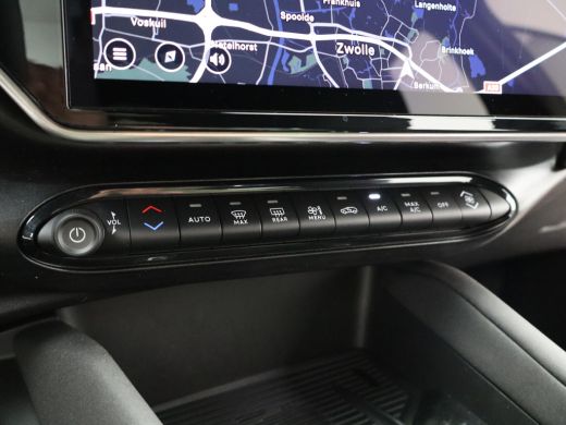 Alfa Romeo Junior 1.2 Turbo Hybrid Ibrida Speciale | Camera | Parkeersensoren | Dodehoekdetectie | Navigatie | Crui... ActivLease financial lease