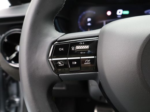 Alfa Romeo Junior Elettrica Veloce 54 kWh 280 PK! | Sperdifferentieel | Sabelt Kuipstoelen | Camera | Parkeersensor... ActivLease financial lease