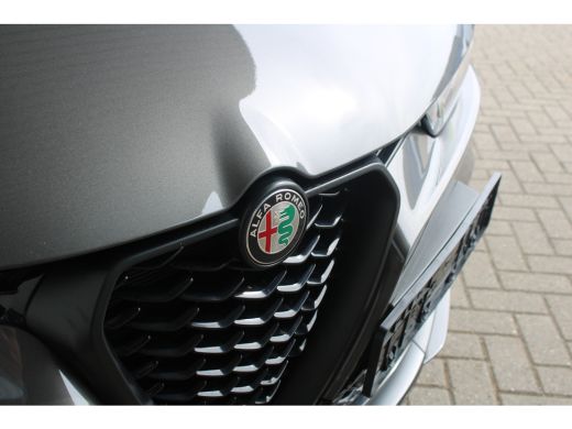 Alfa Romeo Tonale 1.5T Hybrid Veloce | Lederen bekleding | Adaptieve cruise control | Stoelventilatie voor | Matrix... ActivLease financial lease