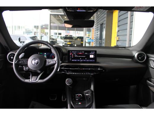 Alfa Romeo Tonale 1.5T Hybrid Veloce | Lederen bekleding | Adaptieve cruise control | Stoelventilatie voor | Matrix... ActivLease financial lease