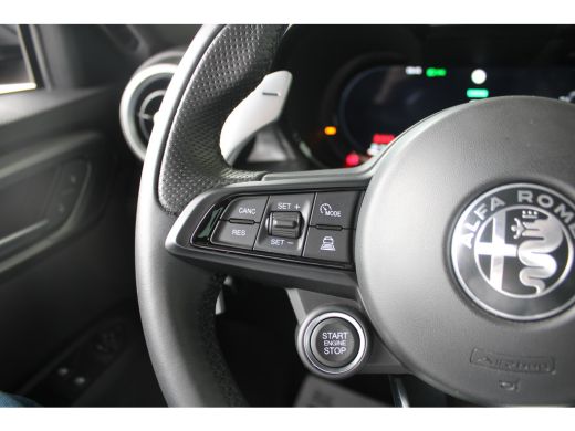 Alfa Romeo Tonale 1.5T Hybrid Veloce | Lederen bekleding | Adaptieve cruise control | Stoelventilatie voor | Matrix... ActivLease financial lease