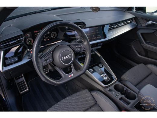 Audi A3 Sportback 45 TFSIe Sline Competition PANO MATRIX MAXTON KEYLESS ActivLease financial lease