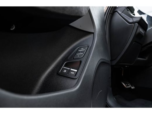 Audi Q3 1.5 e-hybrid S edition 272PK | 360 camera | Adaptief onderstel | Elek. Stoelen incl geheugen | Ma... ActivLease financial lease