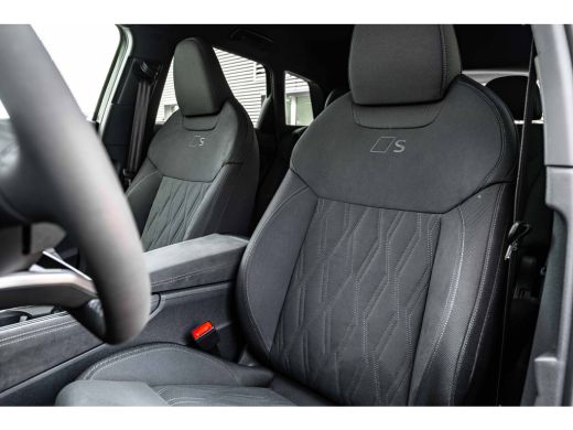 Audi Q3 1.5 e-hybrid S edition 272PK | 360 camera | Adaptief onderstel | Elek. Stoelen incl geheugen | Ma... ActivLease financial lease