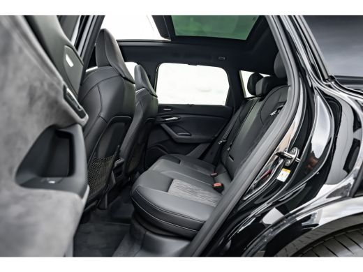 Audi Q6 e-tron S edition performance 100 kWh 306PK | Trekhaak | Luchtvering | Panoramadak | Head-up display | Ba... ActivLease financial lease