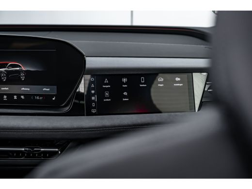 Audi Q6 e-tron S edition performance 100 kWh 306PK | Trekhaak | Luchtvering | Panoramadak | Head-up display | Ba... ActivLease financial lease
