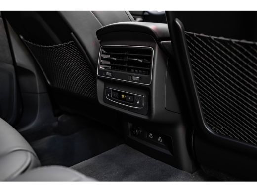 Audi Q7 55 TFSI e quattro Pro Line S 394 PK | Trekhaak | Panoramadak | Head-up | Laser LED Koplampen | Ge... ActivLease financial lease