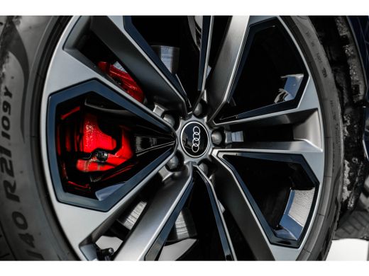 Audi Q7 55 TFSI e quattro Pro Line S 394 PK | Trekhaak | Panoramadak | Head-up | Laser LED Koplampen | Ge... ActivLease financial lease