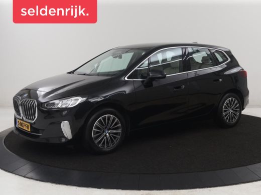 BMW 2 Serie Active Tourer 220i | Leder | Cruise control | Navigatie | Carplay | Sfeerverlichting | Virtueel d... ActivLease financial lease