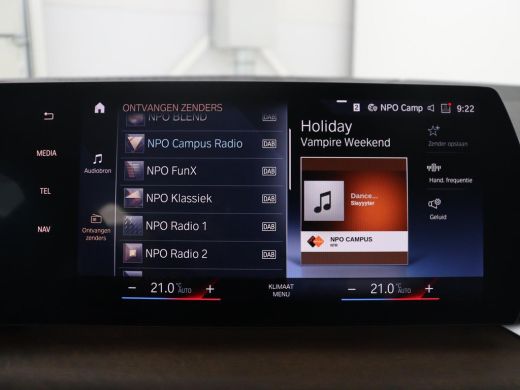 BMW 2 Serie Active Tourer 220i | Leder | Cruise control | Navigatie | Carplay | Sfeerverlichting | Virtueel d... ActivLease financial lease
