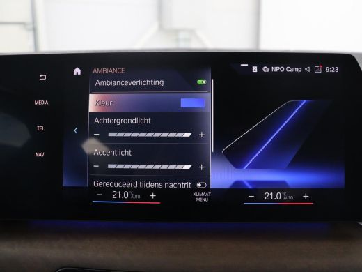 BMW 2 Serie Active Tourer 220i | Leder | Cruise control | Navigatie | Carplay | Sfeerverlichting | Virtueel d... ActivLease financial lease