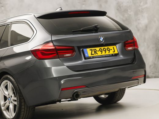 BMW 3 Serie 318i M Sport Automaat (PANORAMADAK, M PAKKET, GROOT NAVI, CAMERA, DEALER ONDERHOUDEN, COGNAC LEDE... ActivLease financial lease