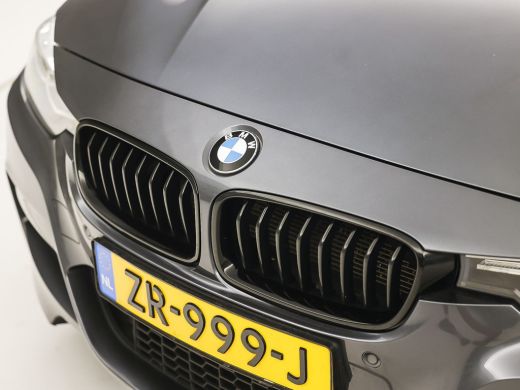 BMW 3 Serie 318i M Sport Automaat (PANORAMADAK, M PAKKET, GROOT NAVI, CAMERA, DEALER ONDERHOUDEN, COGNAC LEDE... ActivLease financial lease