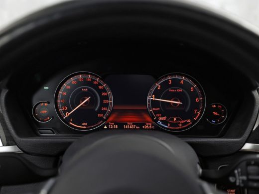 BMW 3 Serie 318i M Sport Automaat (PANORAMADAK, M PAKKET, GROOT NAVI, CAMERA, DEALER ONDERHOUDEN, COGNAC LEDE... ActivLease financial lease