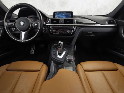 BMW 3 Serie 318i M Sport Automaat (PANORAMADAK, M PAKKET, GROOT NAVI, CAMERA, DEALER ONDERHOUDEN, COGNAC LEDE... ActivLease financial lease