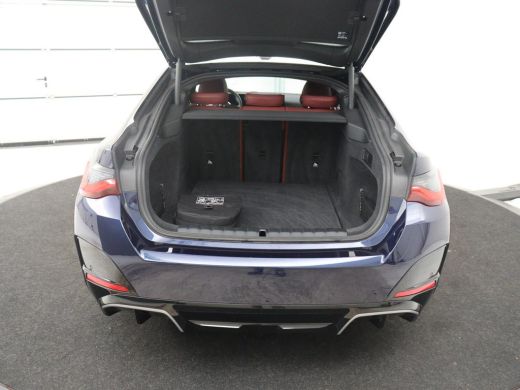 BMW i4 | SOH 94,4% | Leder | Adaptive cruise | xDrive |  Stoelverwarming | Head-up | Harman/Kardon | Car... ActivLease financial lease