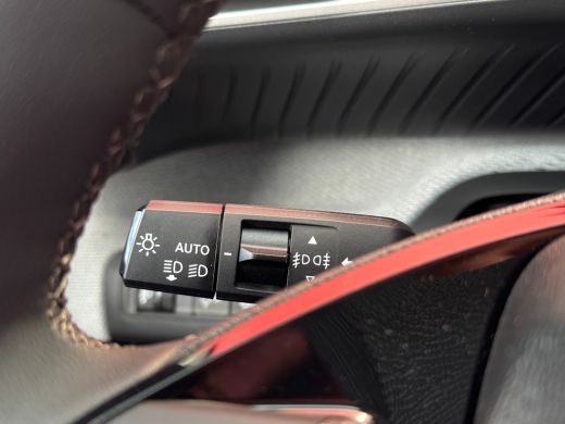 Citroën C3 Aircross Max | Achteruitrijcamera | Extra getinte achterste zijruiten en achterruit | Koplampen met ECO LE... ActivLease financial lease
