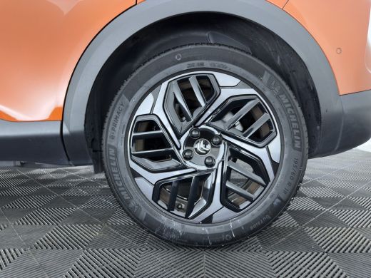 Citroën C4 1.2 Puretech Shine (INCL-BTW) *PANO |  LEATHER | FULL-LED | ADAPTIVE-CRUISE |  DIGI-COCKPIT | BLI... ActivLease financial lease
