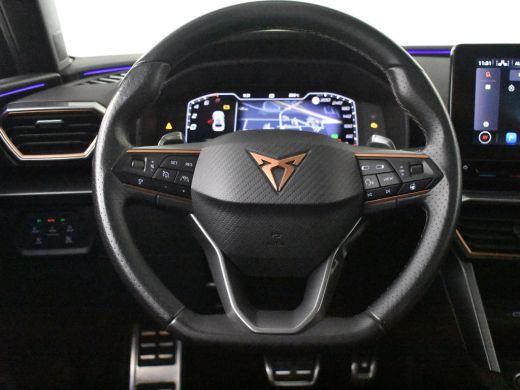 CUPRA Leon 1.4 e-Hybrid VZ Adrenaline 245 Pk AUTO l Elektr. Pano-dak | Camera | Cr. Control Adapt | Climate ... ActivLease financial lease