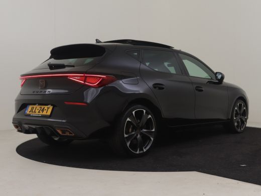 CUPRA Leon 1.4 e-Hybrid VZ Adrenaline 245 Pk AUTO l Elektr. Pano-dak | Camera | Cr. Control Adapt | Climate ... ActivLease financial lease