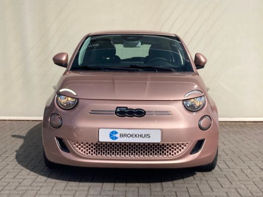 Fiat 500 Icon Airco | AppleCarplay/ Android Auto | Camera | Cruise Control | DAB | Keyless Start | LMV 16"... ActivLease financial lease