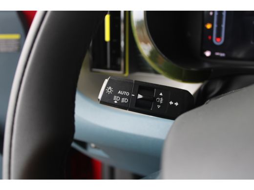 Fiat Grande Panda 1.2 Hybrid ICON | Achterbank in delen neerklapbaar | Achterbank neerklapbaar | Achterspoiler ActivLease financial lease